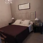 Alluro Bed and Breakfast *